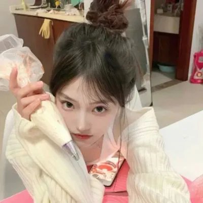 红十字背后